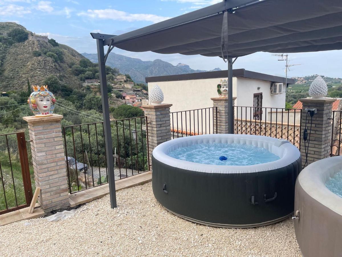 Bed And Relax-Il Maniero Bed & Breakfast Calatabiano Exterior photo